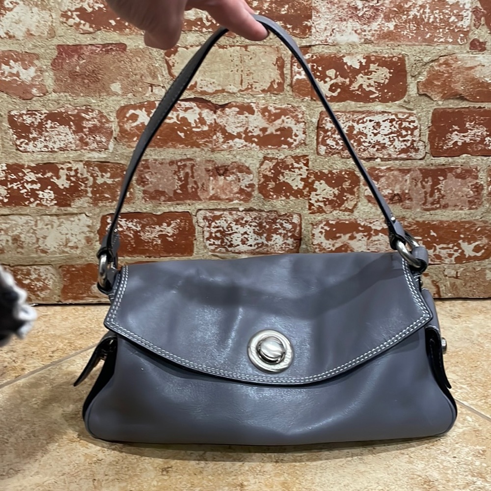 Marc Jacobs Gray Silver Hardware Medium Purse Excellent Condition